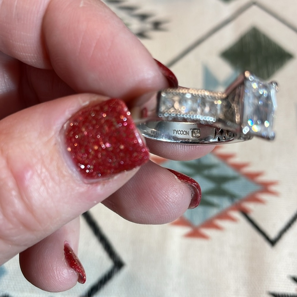 Tycoon ring in heavy 925 sterling with European shank. Gorgeous and heavy. sz 8 - Picture 5 of 7